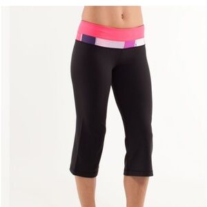 lululemon crop pants groove crop reversible yoga pants blurred blossom waistband